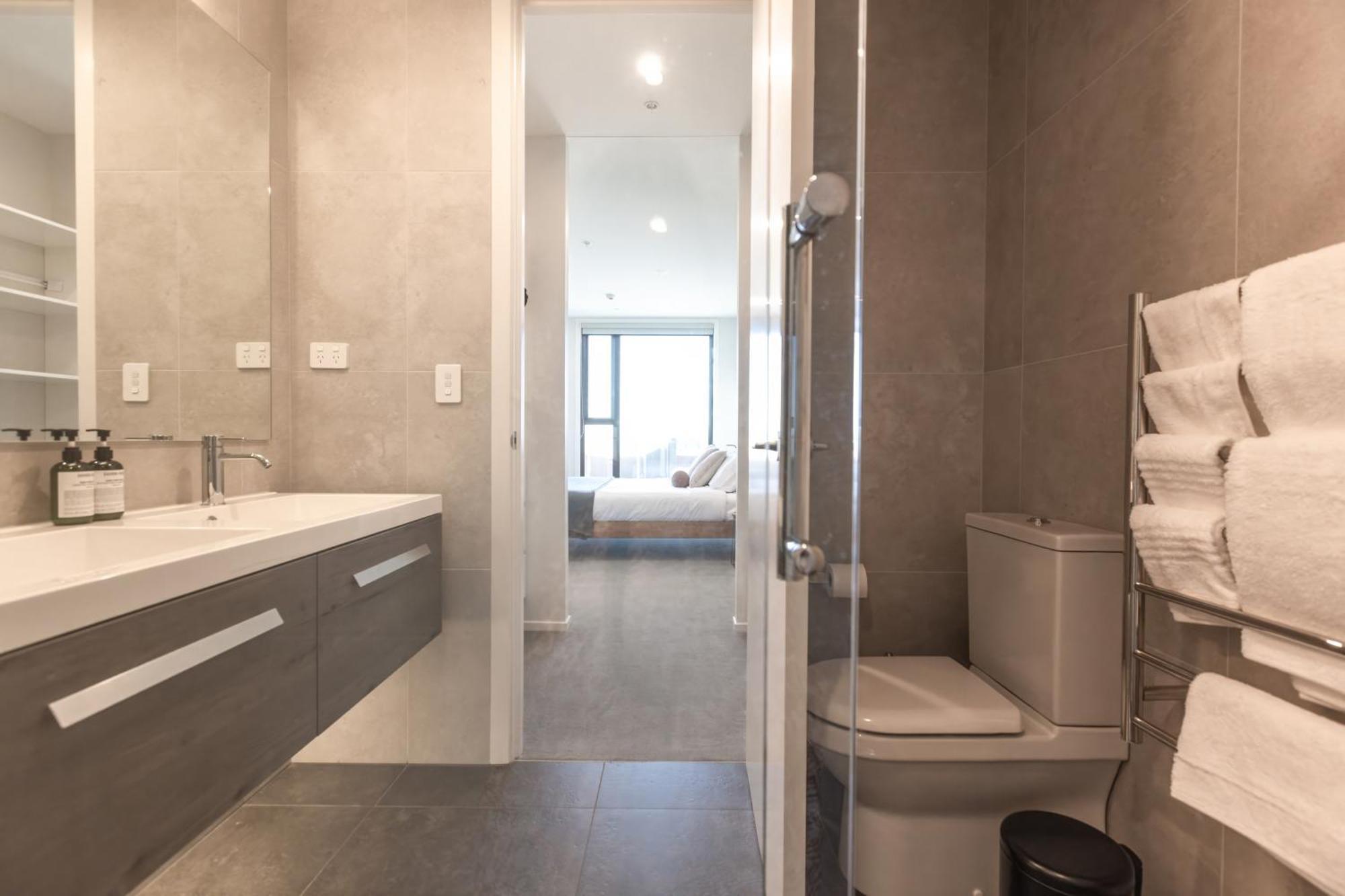 Luxury 2 Bedroom Cbd Apartment With Free Parking Christchurch Esterno foto