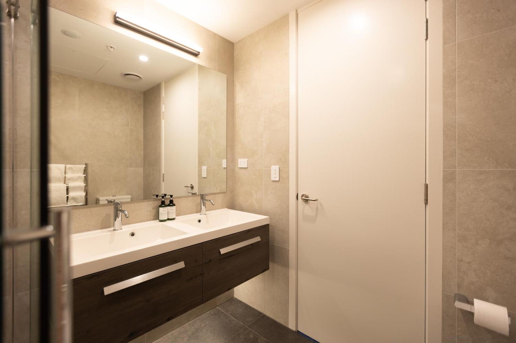 Luxury 2 Bedroom Cbd Apartment With Free Parking Christchurch Esterno foto